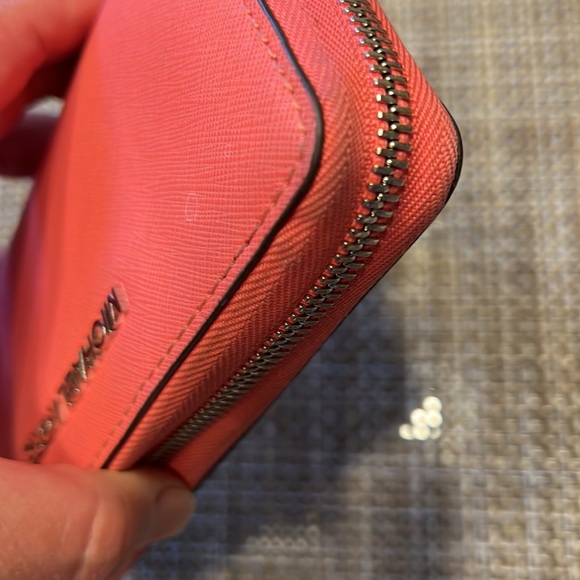 Michael Kors Pink Leather Zip Around Wristlet Wallet - Picture 3 of 10